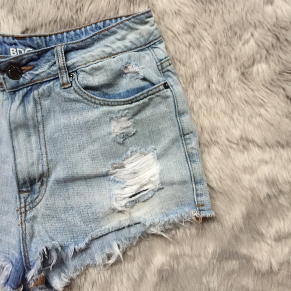 BDG Pants - BDG | High Rise Dree Cheeky Distressed Denim Short